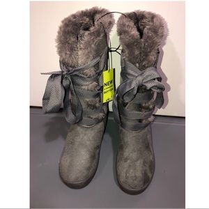 Winter fur boots